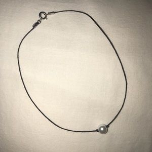 Pearl choker necklaces